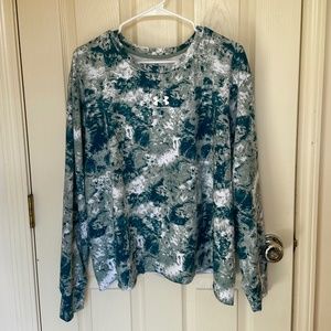 Under Armour Blue and Green Loose Camo Long Sleeve Shirt, size 2X